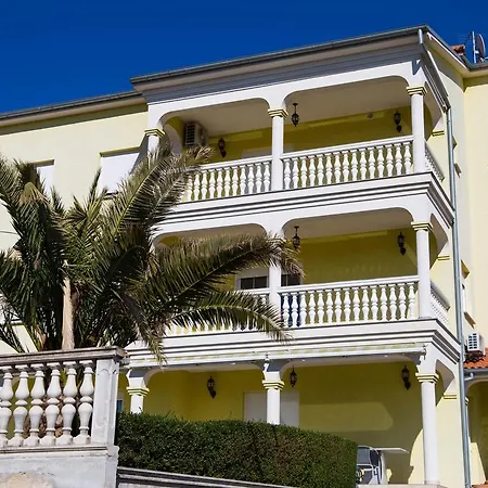 Komljenovic Apartment Pula