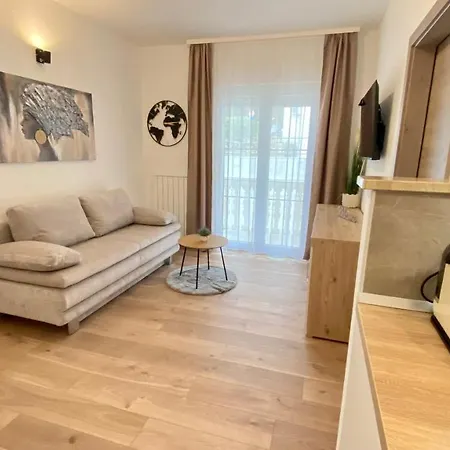 Komljenovic Apartment Pula