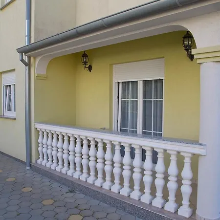 Apartman Komljenovic *